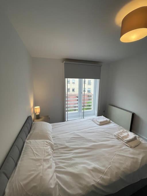 Modern 2 Bedroom City Apartment Glasgow Exterior foto